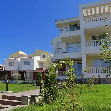 St. Stefan & Ваканционно селище 3*