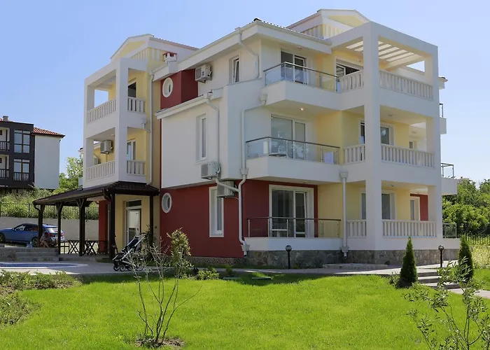 St. Stefan Villas&hotel Semesterpark 3*